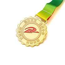 Gold Plated Complex Carving Medal